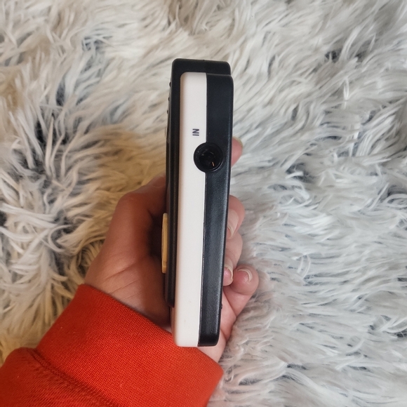 222 by First Act Chromatic Auto Guitar and Bass Tuner - Picture 3 of 8